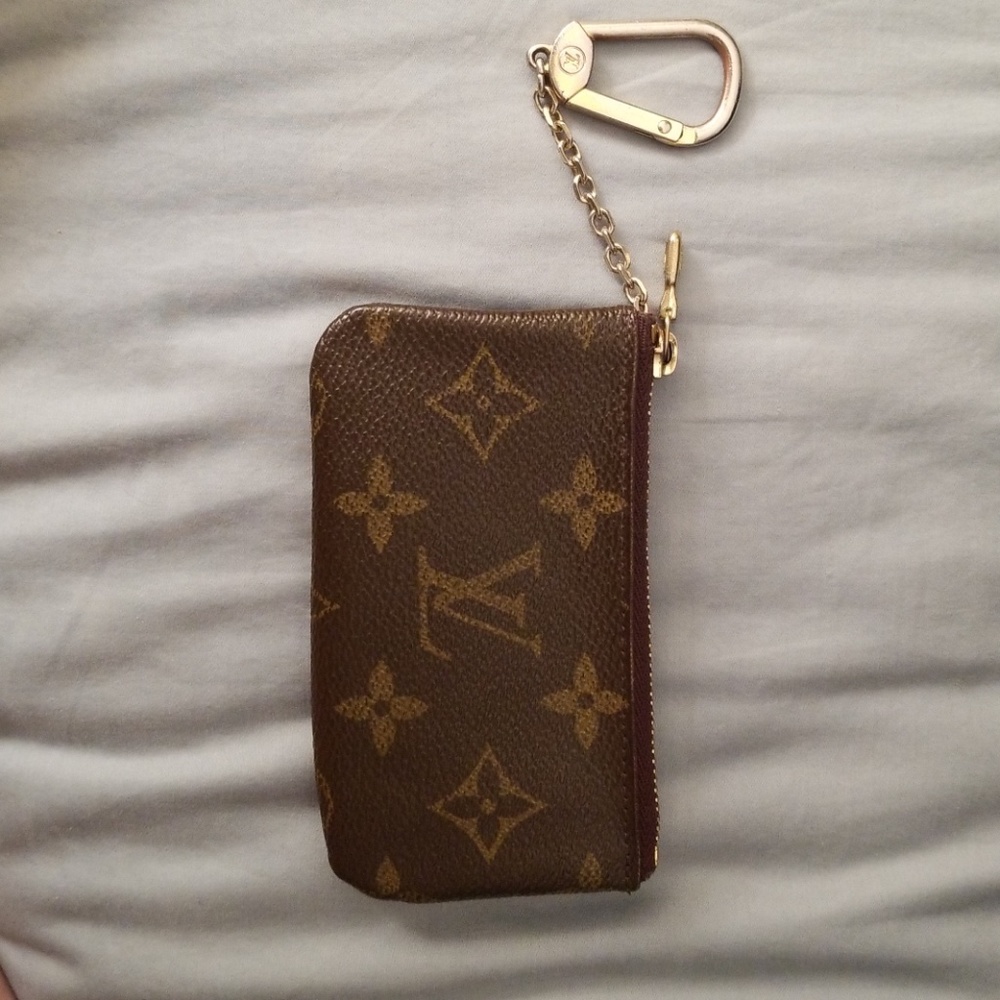 Authentic Louis Vuitton Key Cles/ coin purce